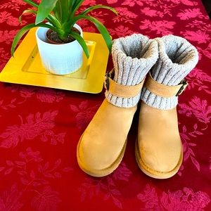 UGG Boots Chestnut Suede Sweater Knit Women’s US 6